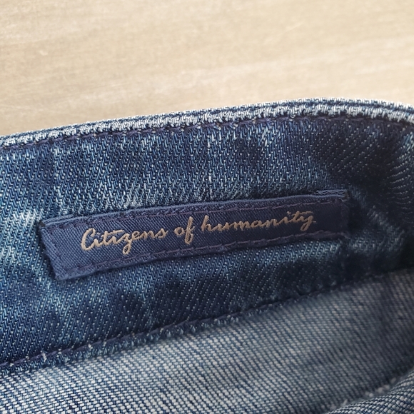 Citizens of Humanity Distressed Cutout shorts Size 28 - Picture 14 of 14